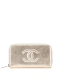 CHANEL Pre-Owned 2016-2017 CC Metallic Lambskin Zip Around Wallet long wallets - Gold
