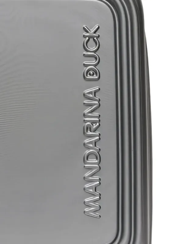 MANDARINA DUCK シルバー エンボスロゴ　キャリーケース Mandarina Duck エンボスロゴ スーツケース | シルバートーン