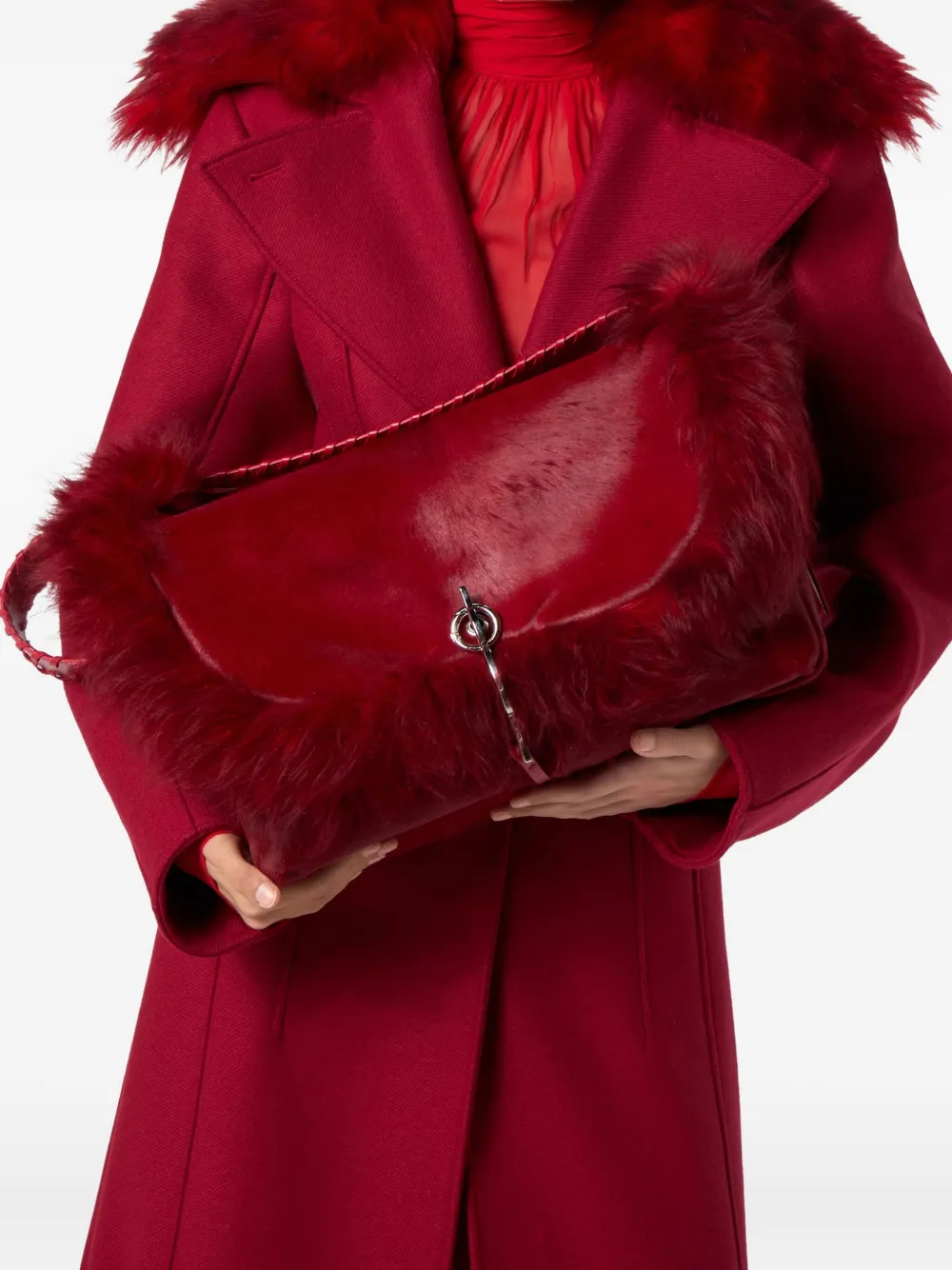 Blumarine Schoudertas met gevlochten handgreep en afwerking van bont - Rood