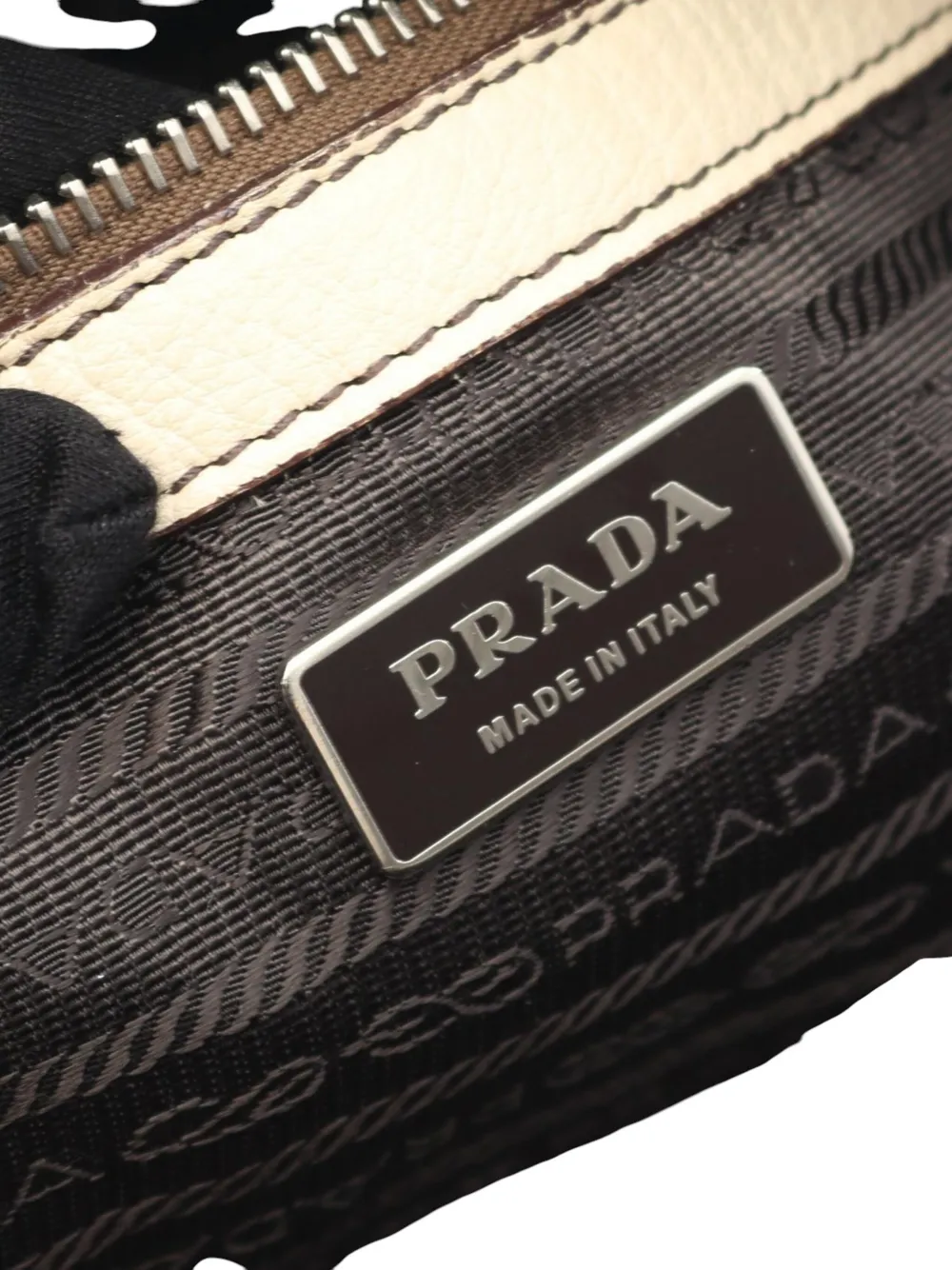 Pre-owned Prada 2000-2025 Vitello Daino Handbag In White