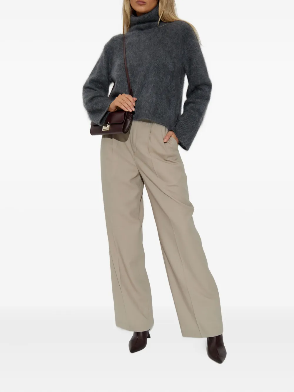 Lisa Yang Turtleneck Cashmere Sweater In Black