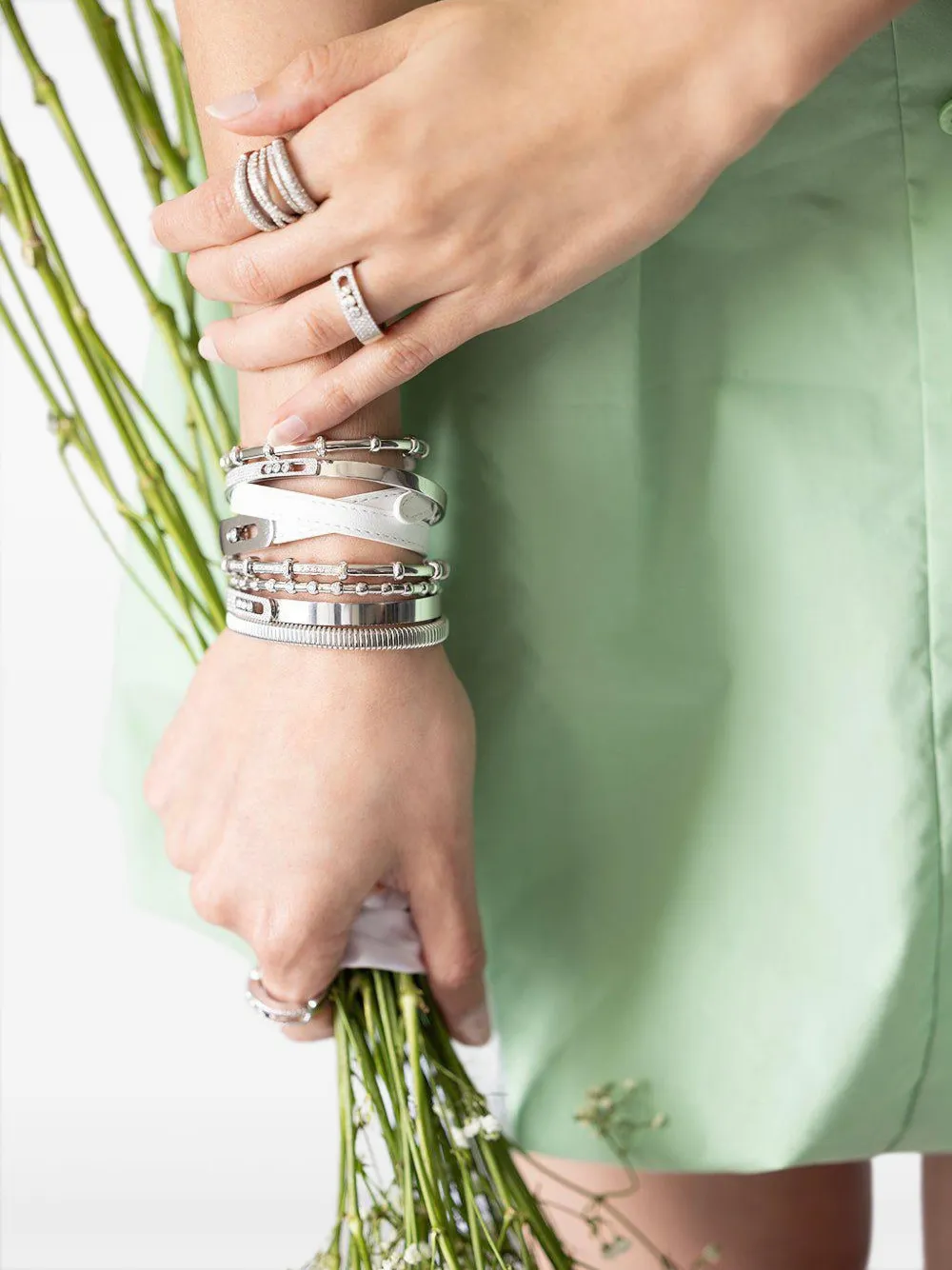 Sidney Garber 18k White Gold Carly Diamond Bracelet In Metallic
