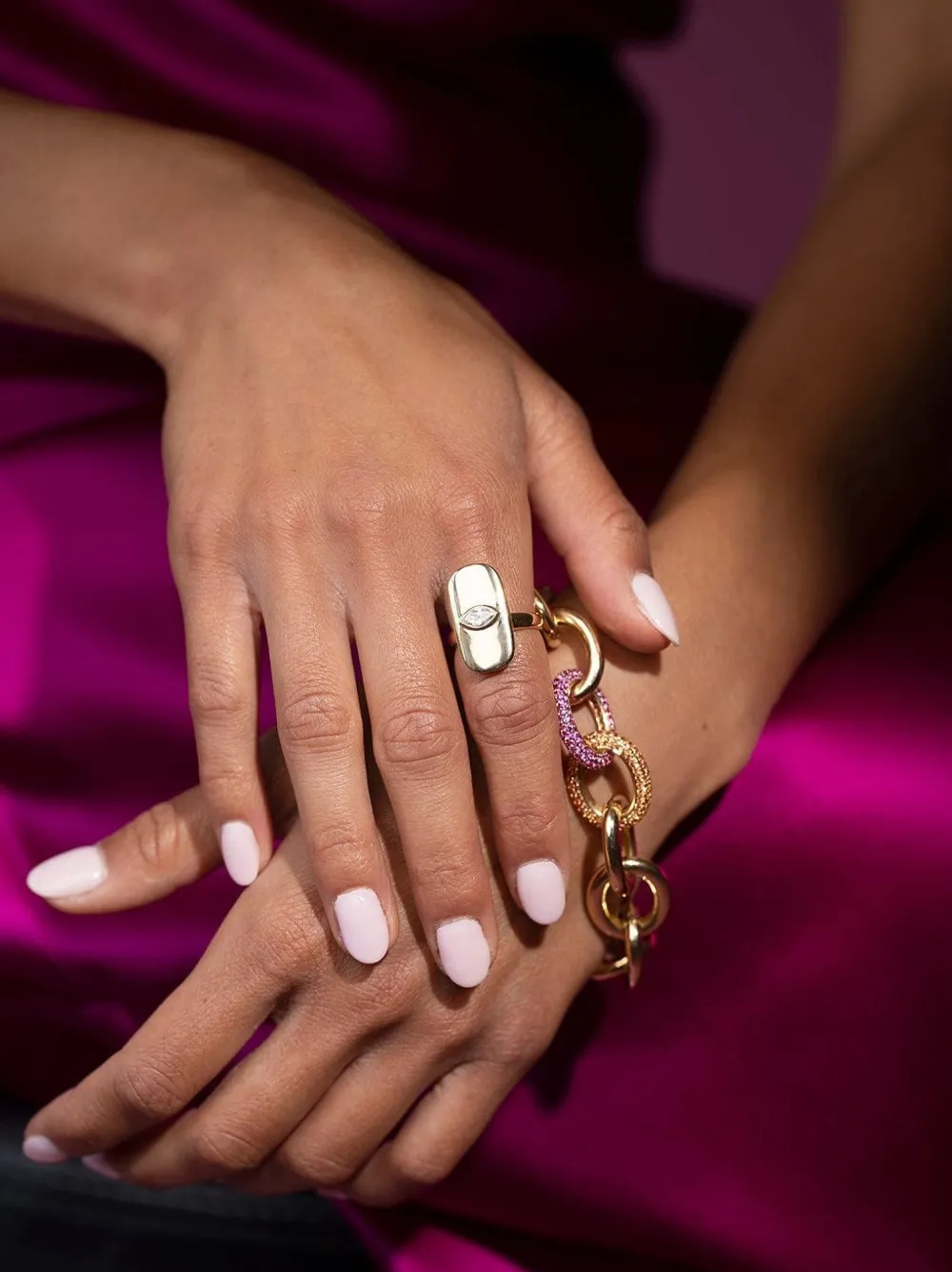 ROBINSON PELHAM bague Synchronicity en or 18ct pavée de diamant | Image 2