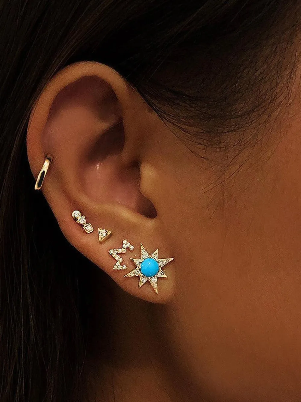 Anzie aretes Aztec Micro Starburst en oro amarillo de 14kt | Joyas de lujo | Image 2