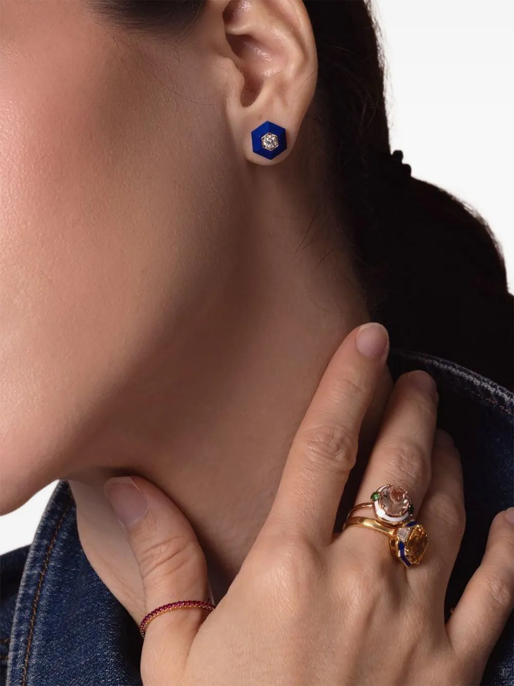 FRED LEIGHTON Hexagon Lapis Lazuli øreringe i 18 karat hvidguld | Image 2