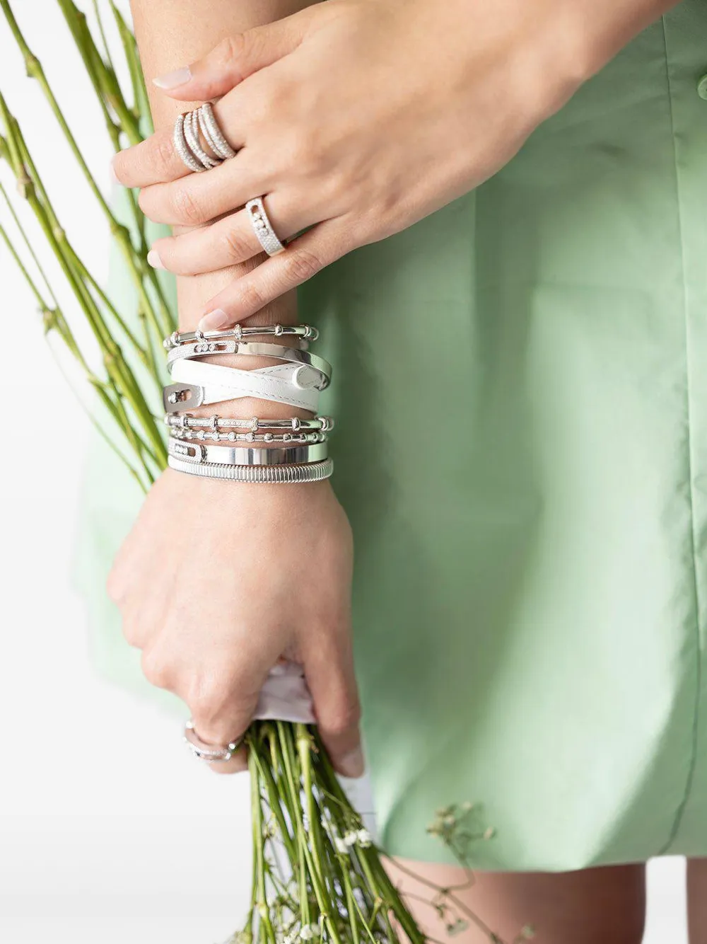 Sidney Garber 18k White Gold Bettina Diamond Bracelet In Metallic