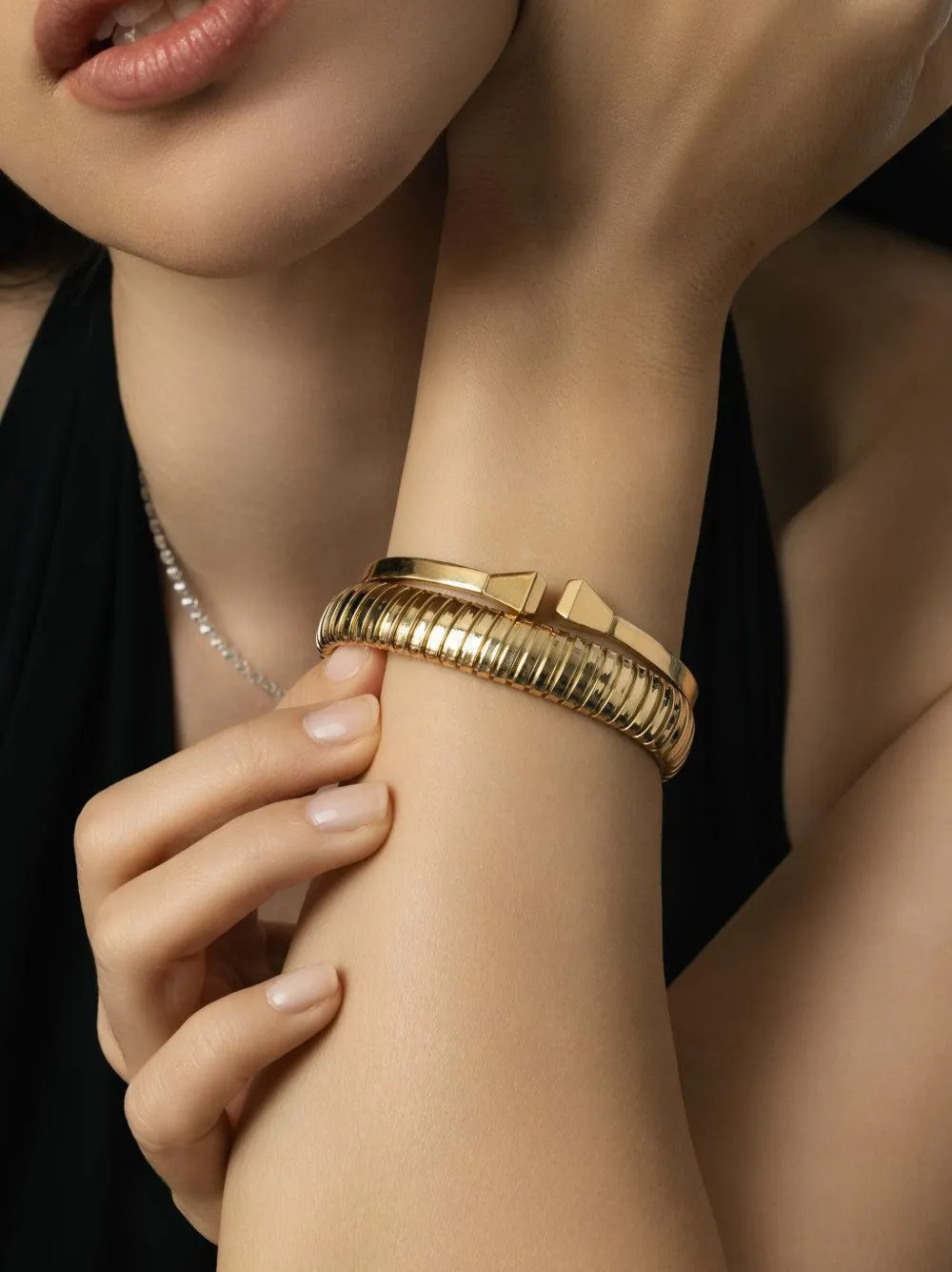 Sidney Garber 18k Yellow Gold Triple Coil Bracelet In Gold