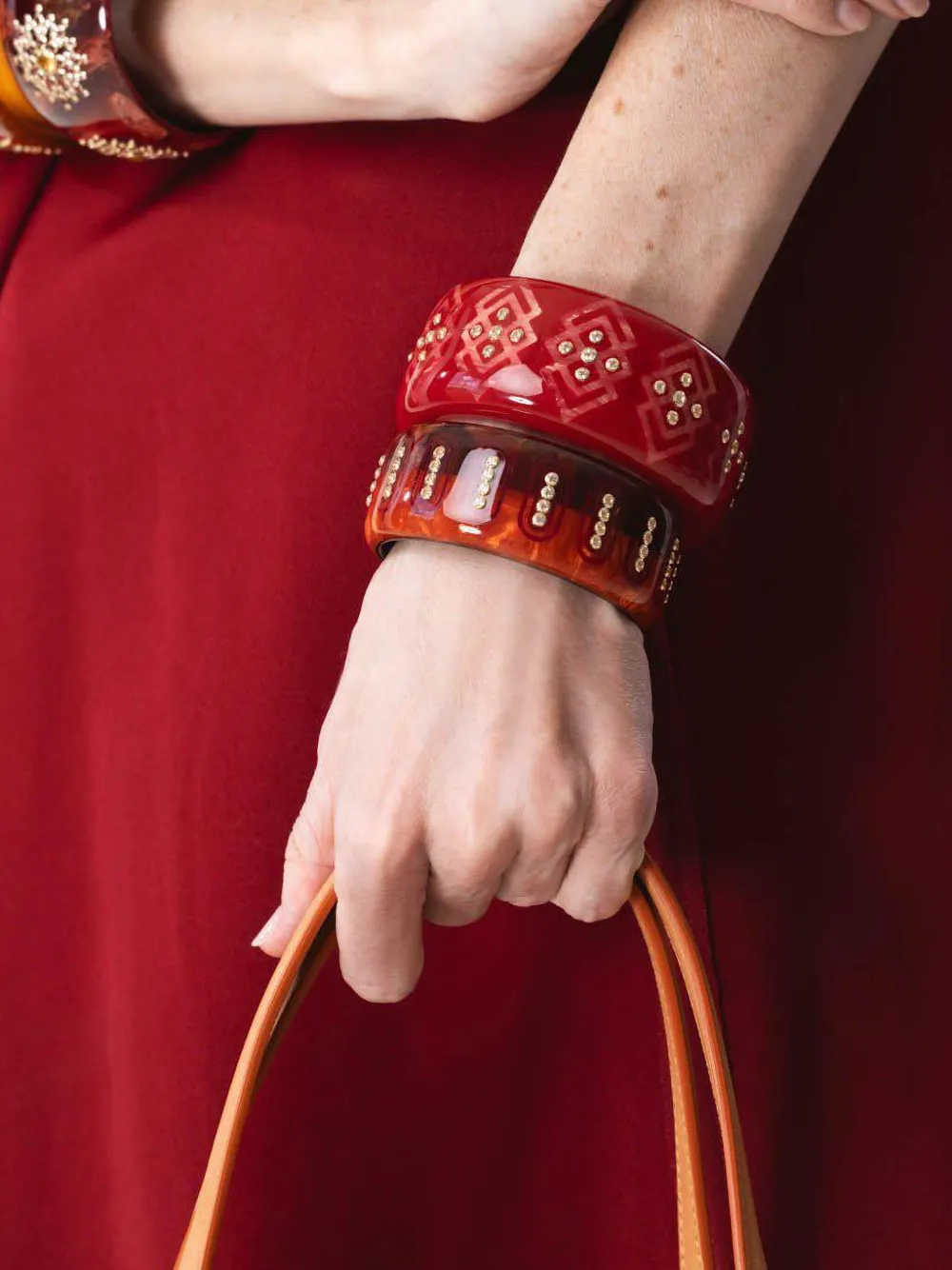 Mark Davis 18k Yellow Gold Bakelite Bracelet In Red