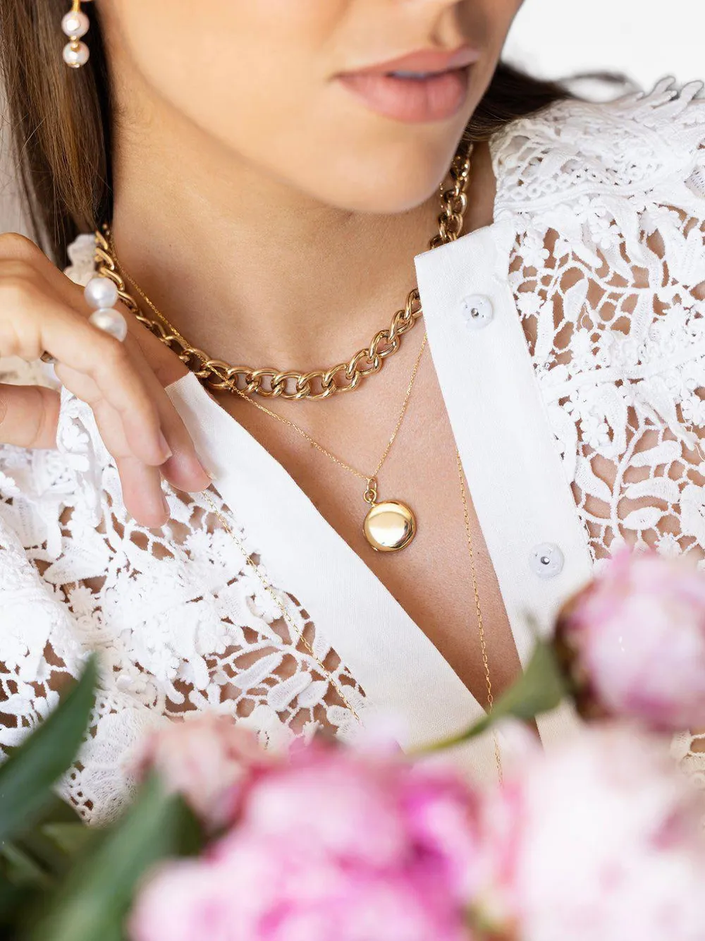 Monica Rich Kosann 18k Yellow Gold Quinn Locket Necklace In Gold