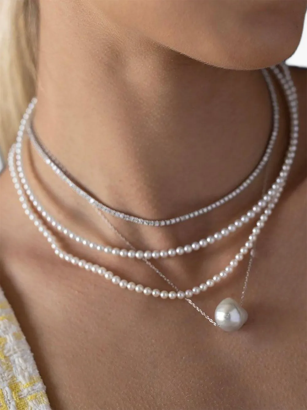 Baggins Akoya Pearl Round Necklace In Metallic