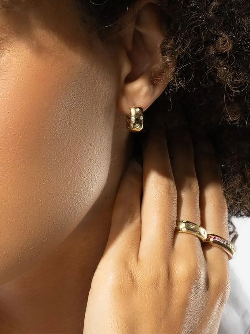 FULLORD aretes Ghost en oro amarillo de 18kt con diamante | Image 2