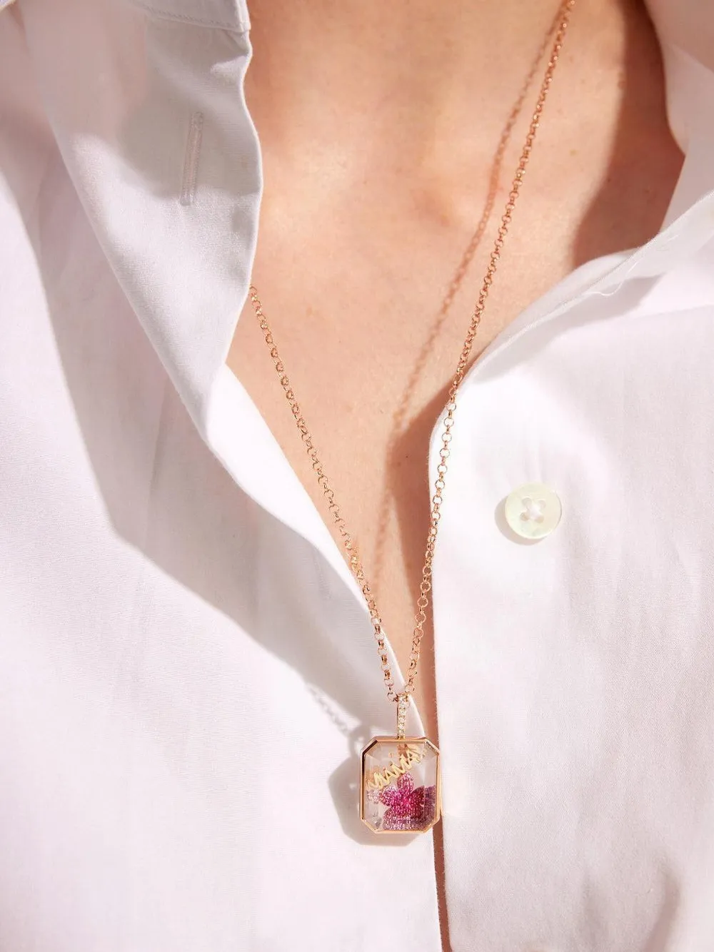 Loquet 18kt Yellow Gold Mama Charm Necklace In Gold