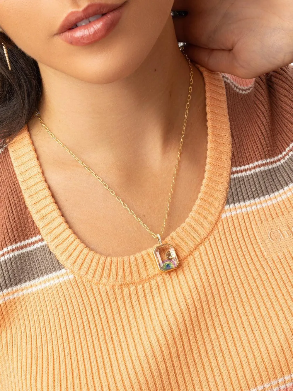 Loquet 18k Yellow Gold Rainbow Sapphire Charm In Multi
