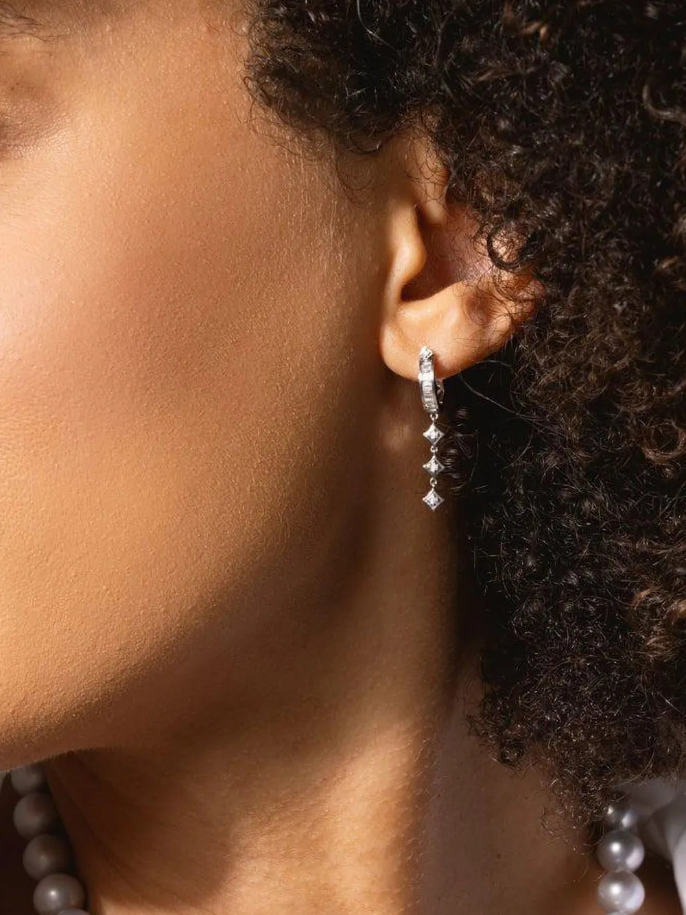 Loree Rodkin 14k White Gold Tiny Triple Gothic Point Diamond Hoop Earrings In Metallic