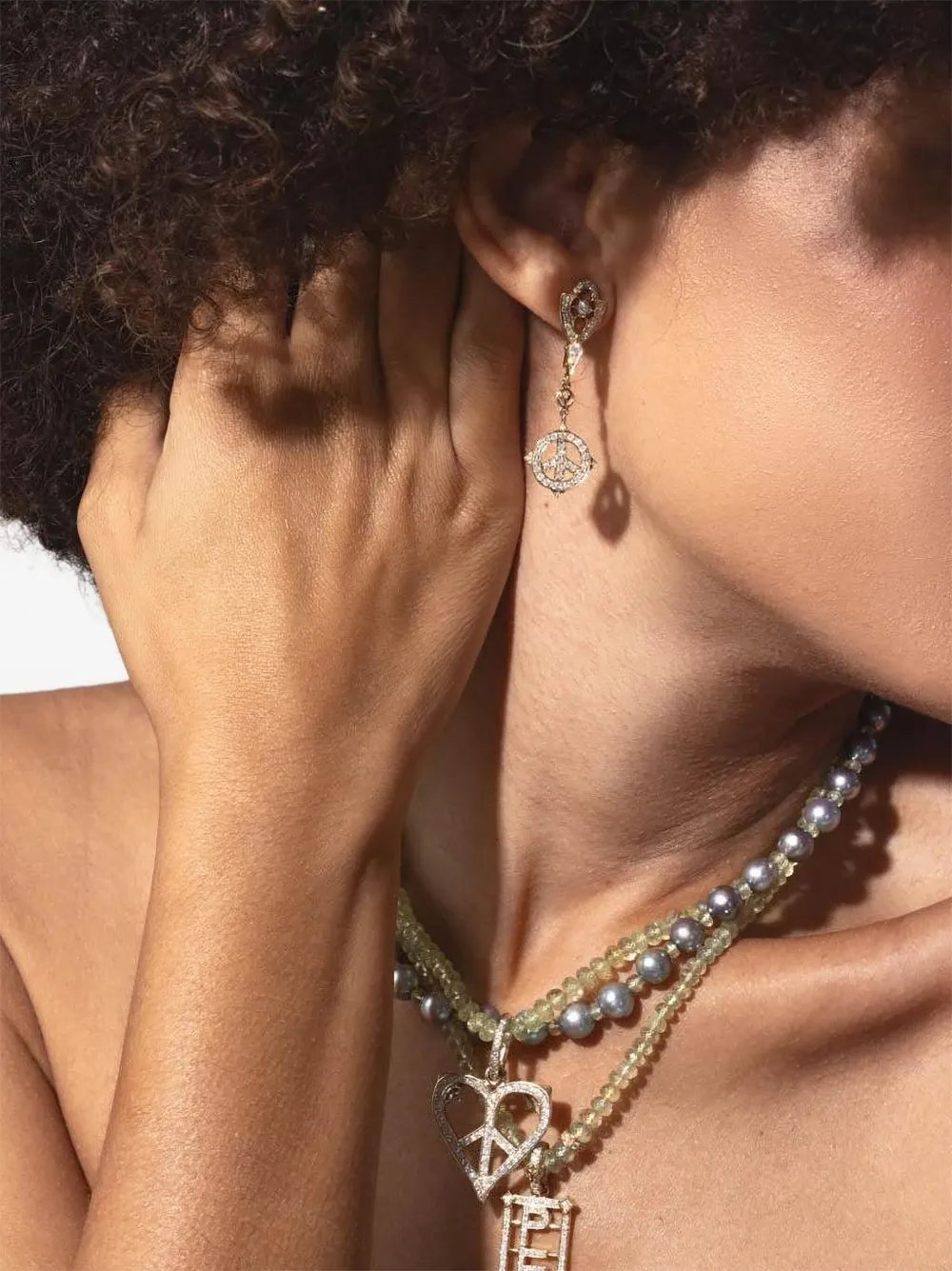 Loree Rodkin 14kt Yellow Gold Peace Diamond Earrings In Gold