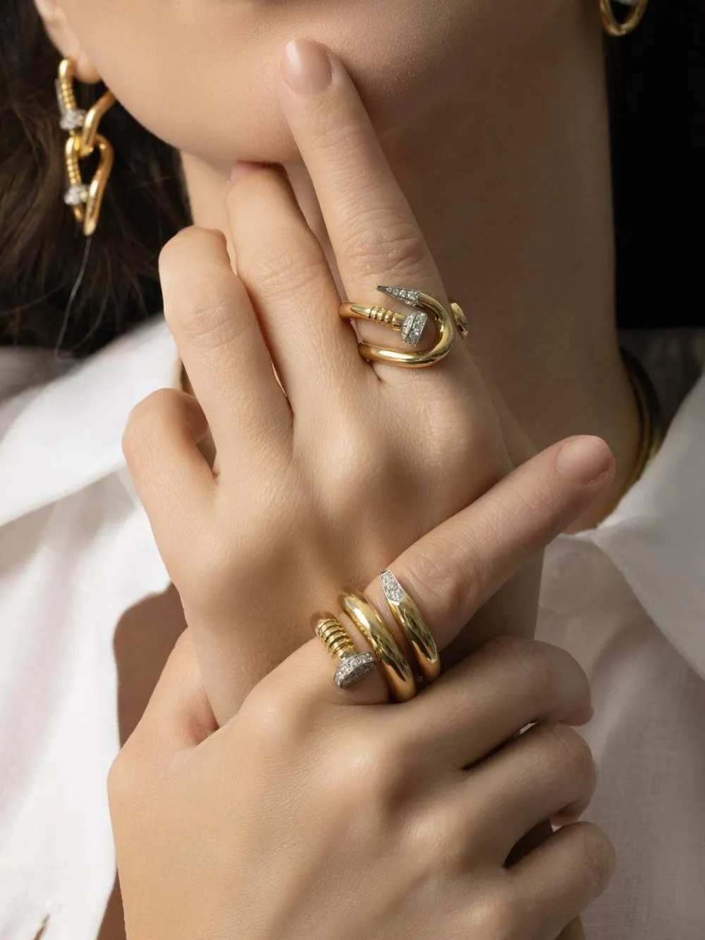 David Webb 18K yellow gold diamond Nail ring | Image 2