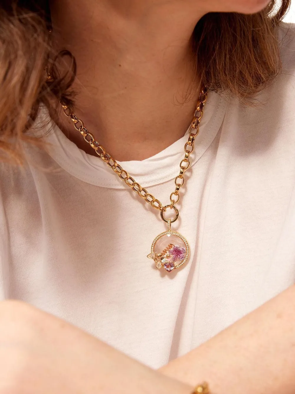 Loquet 18kt Yellow Gold Girl Charm Necklace In Gold
