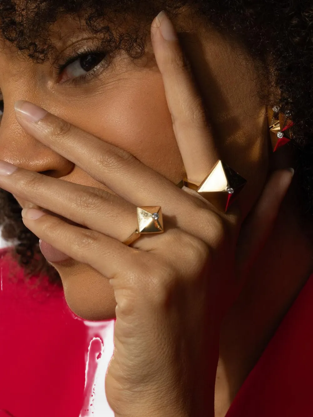 Brooks Brothers Anello Accent a piramide in oro giallo 18 carati