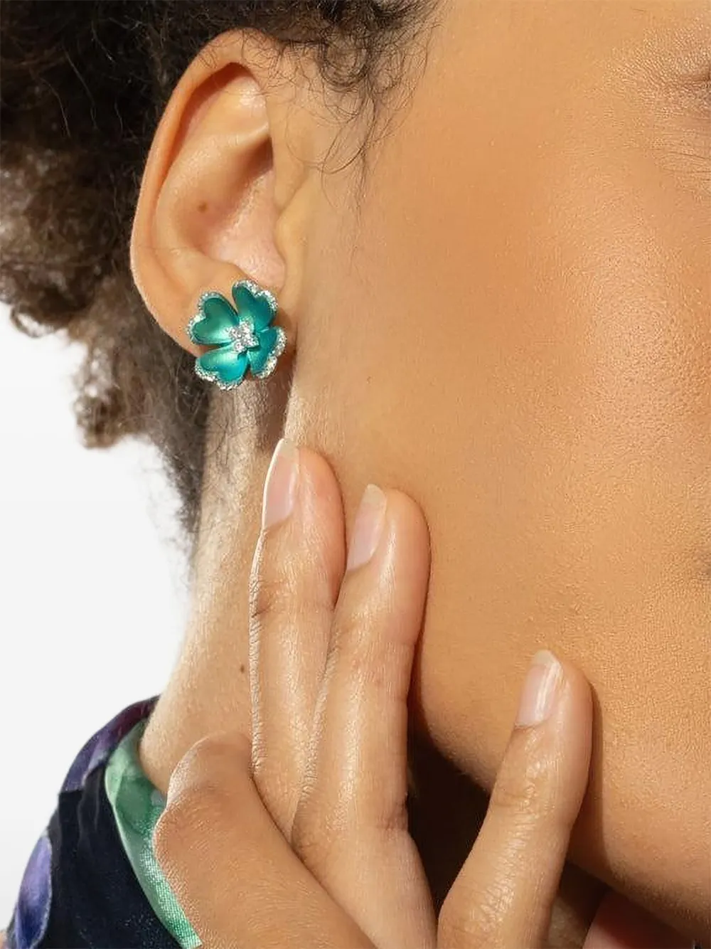 Saboo Fine Jewels Flower-motif Earrings In Green