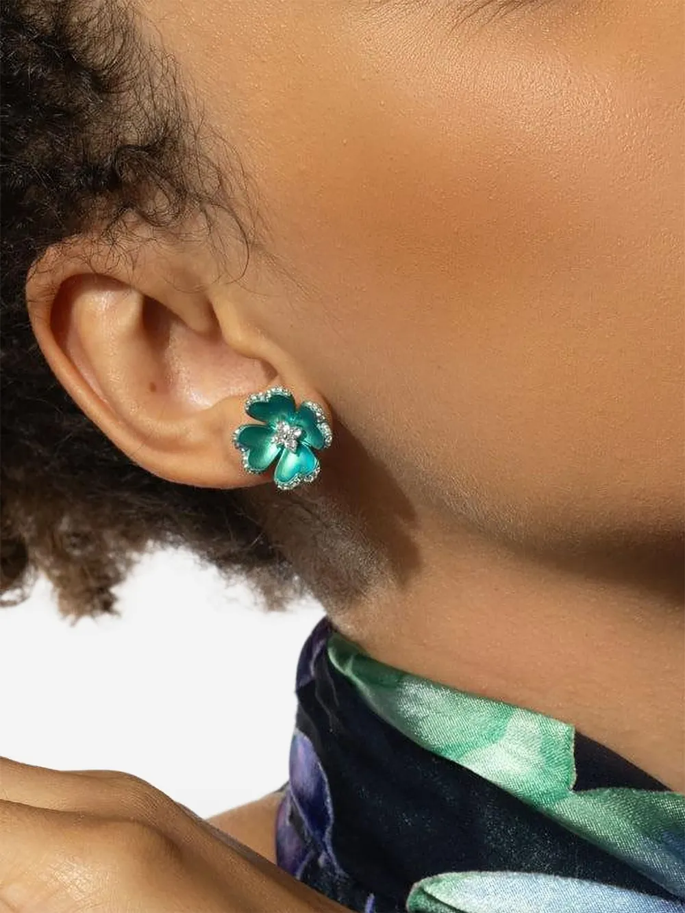 Saboo Fine Jewels Flower-motif Earrings In Green