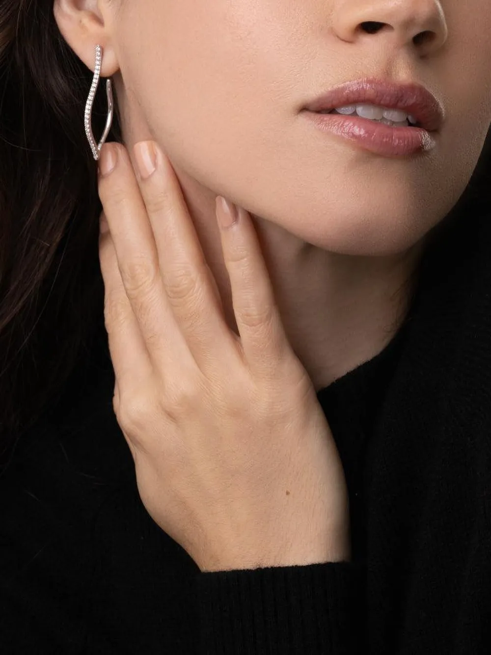 Sara Weinstock 18k White Gold Diamond Hoop Earrings In Silver
