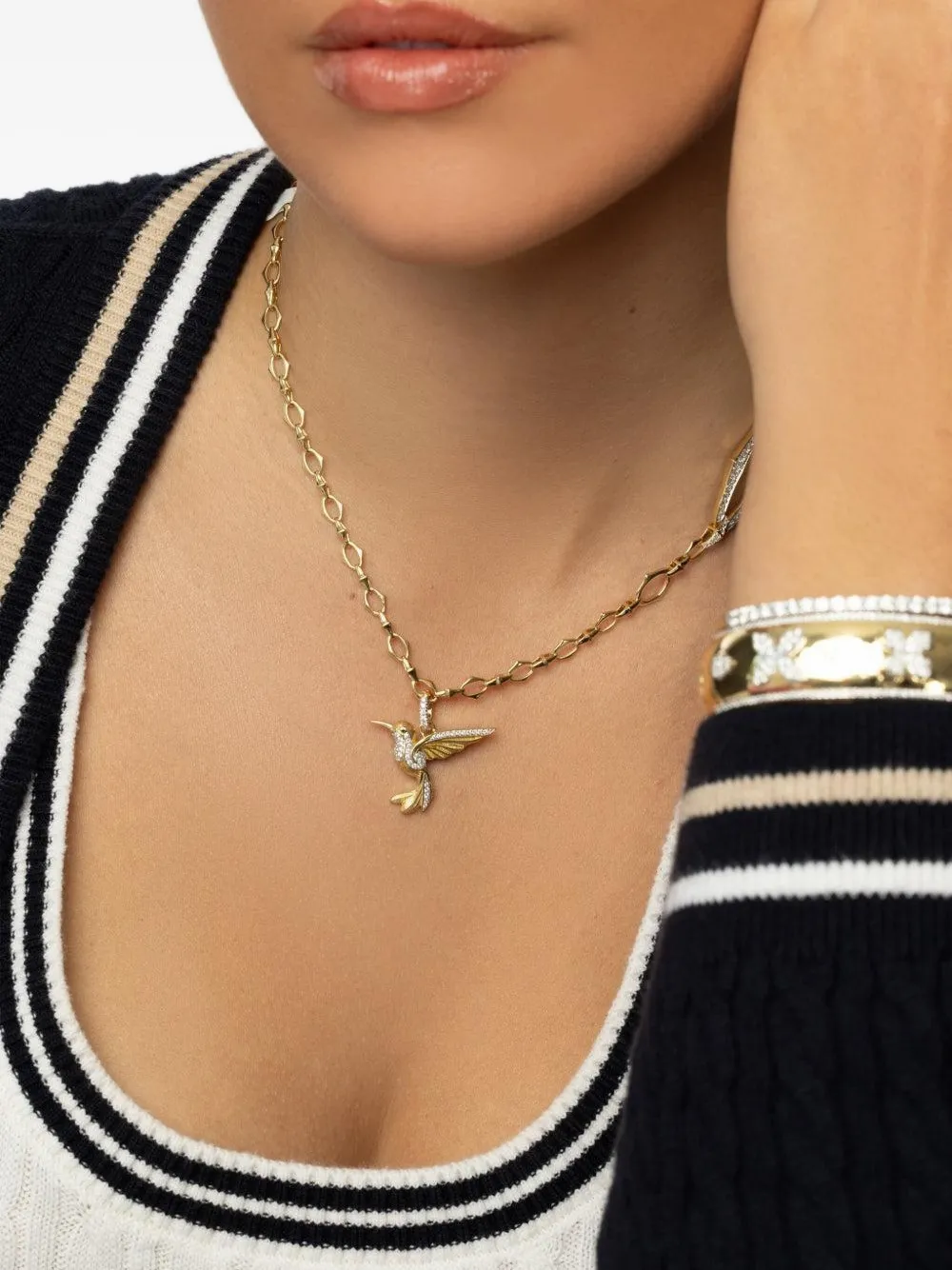 Sara Weinstock 18kt Yellow Gold Hummingbird Diamond Necklace In Gold