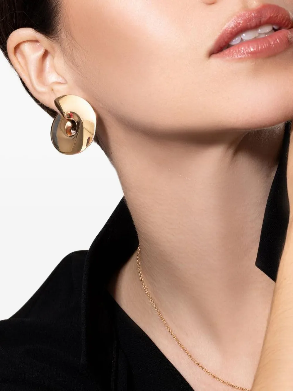 Vhernier 18k Rose Gold Disc Earrings In Gold