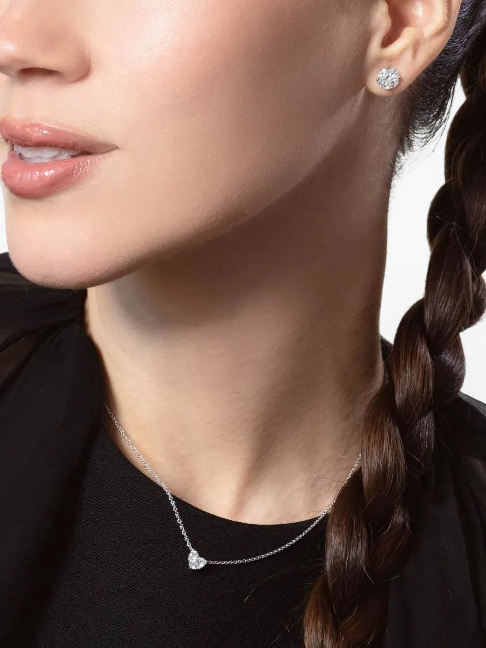 18k White Gold Diamond Illusion Earrings