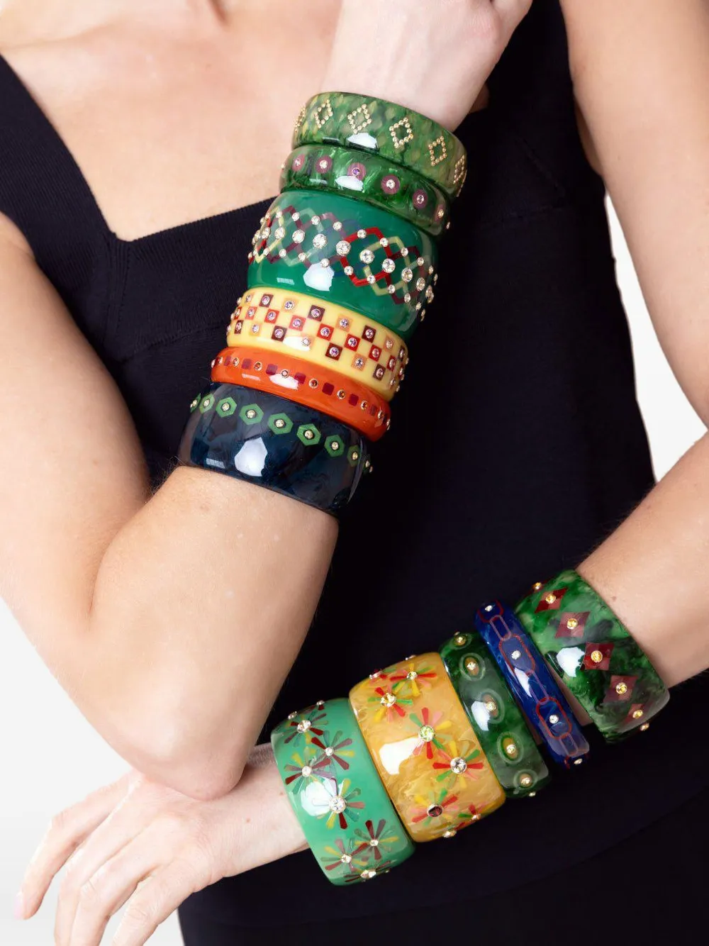 Mark Davis 18k Yellow Gold Multi-stone Bakelite Bangle In Green