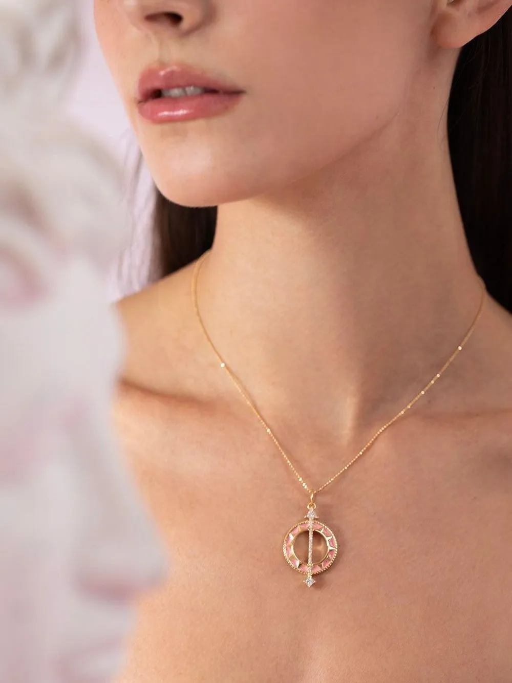 Monica Rich Kosann 18k Yellow Gold Sundial Diamond Pendant - Pink 