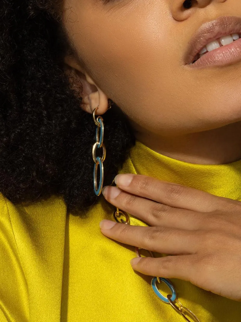 18k Yellow Gold Capri Earrings