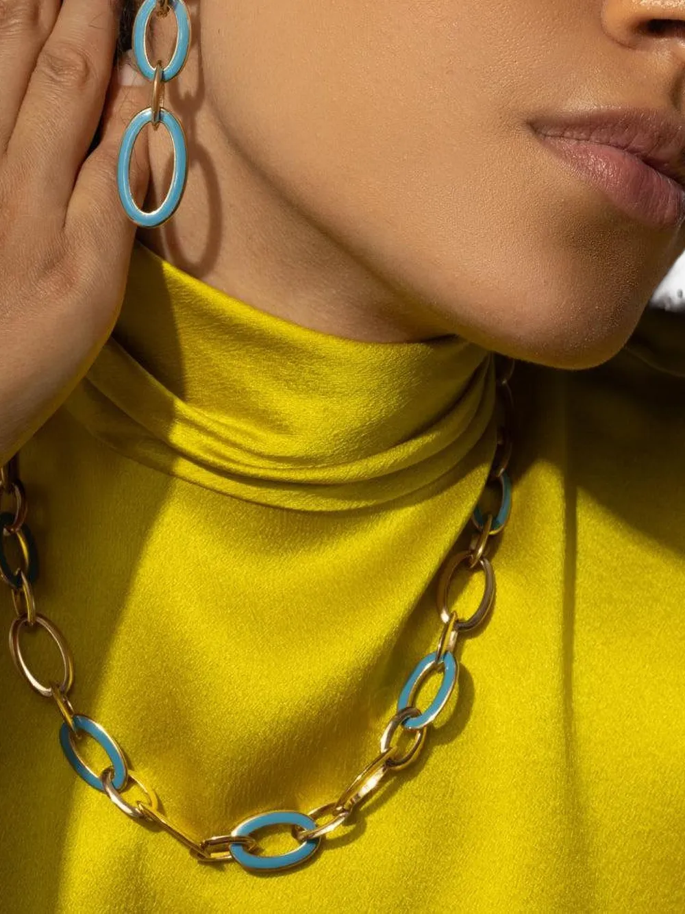 18k Yellow Gold Capri Earrings