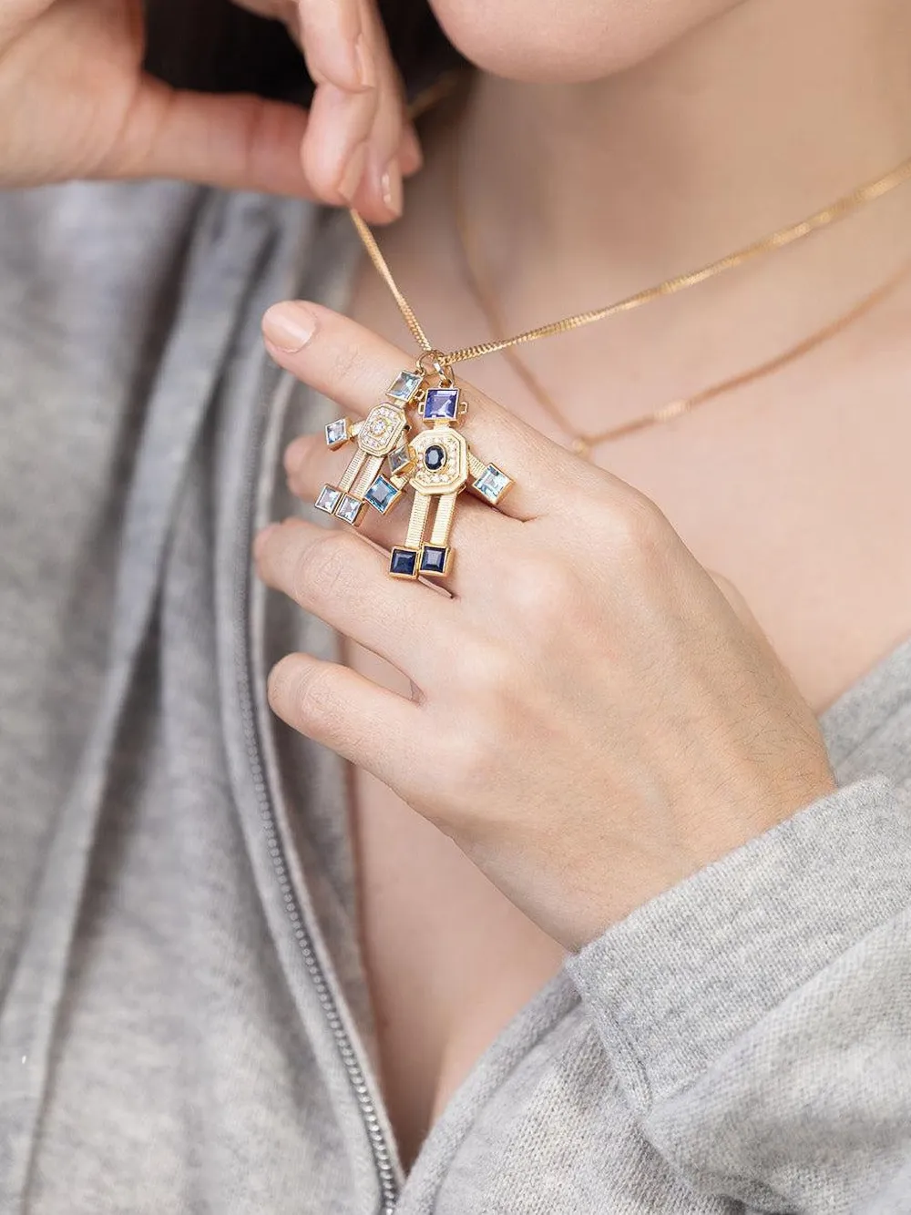  Van Robot 18k Yellow Gold Van Multi-stone Necklace 