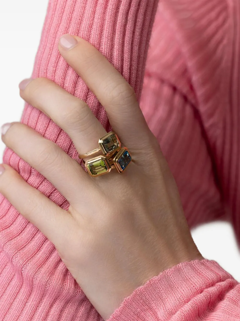 Goshwara bague Manhattan en or 18ct sertie de péridot | Image 2