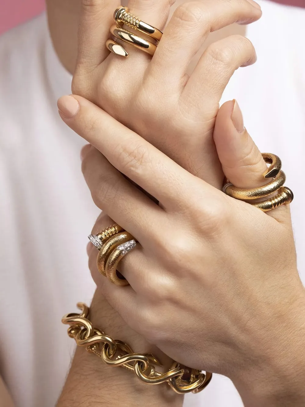 David Webb 18K yellow gold Nail ring | Image 2