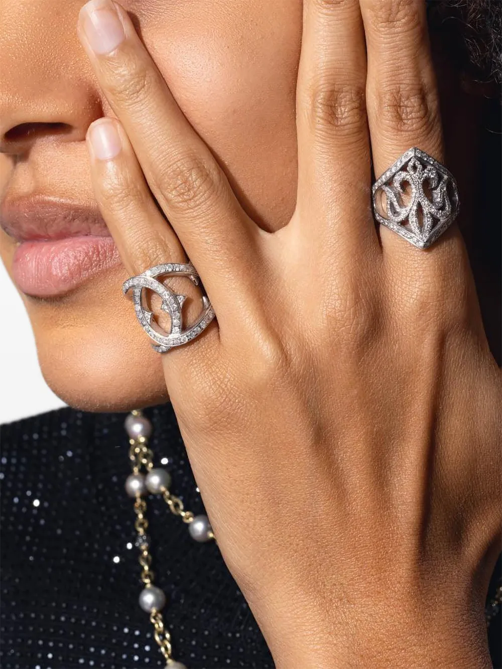 Loree Rodkin 18k White Gold Small Interlink Diamond Ring In Gold
