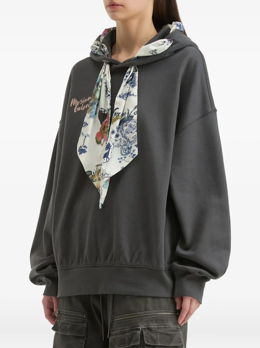 Musium Div. Hoodie met sjaaldetail Zwart