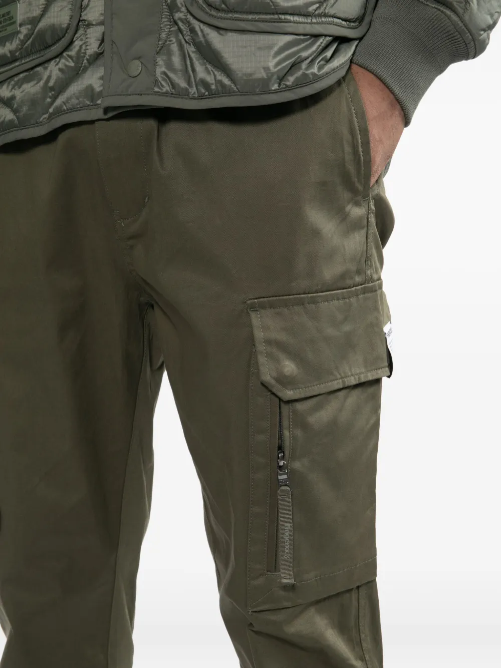 FINGERCROXX Cargo broek met logopatch Groen