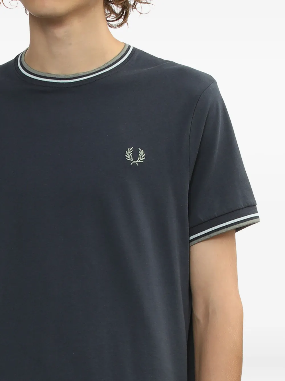 Fred Perry Katoenen T-shirt met gestreepte kraag Blauw