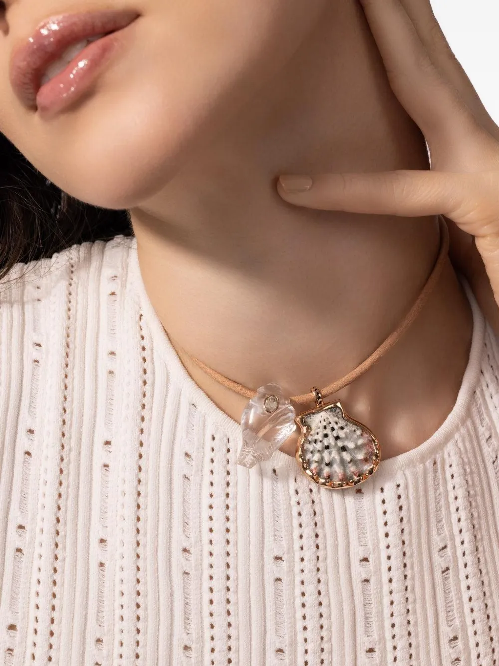 Dezso 18k Rose Gold Sillimanite Shell Pendant In Gold
