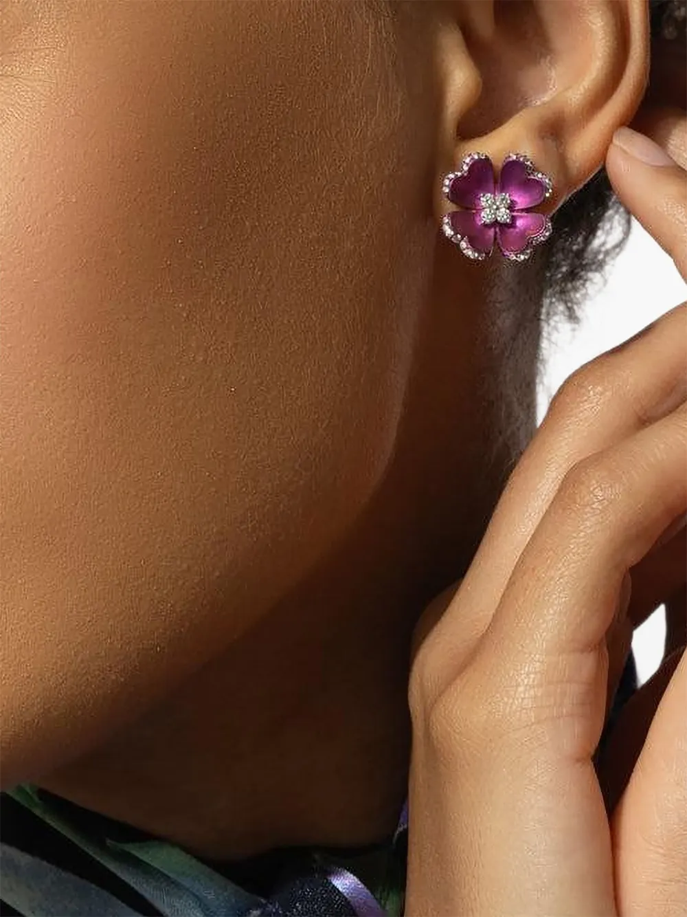 SABOO FINE JEWELS Titanium Flower oorbellen met diamant - Zilver