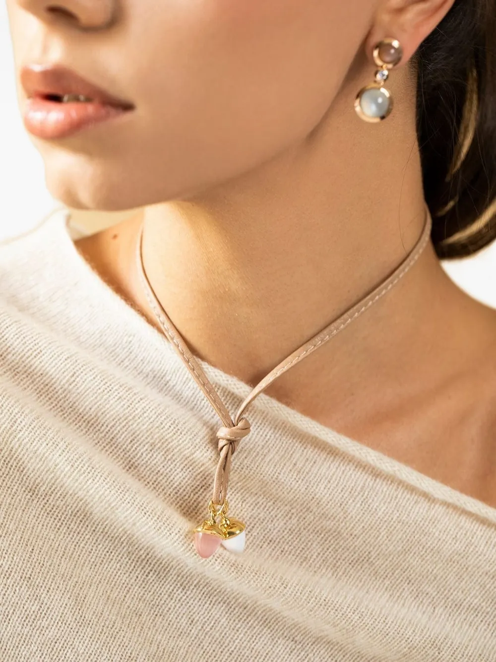Tamara Comolli 18k Yellow Gold Mikado Bouquet Agate And Cacholong Pendant In Gold
