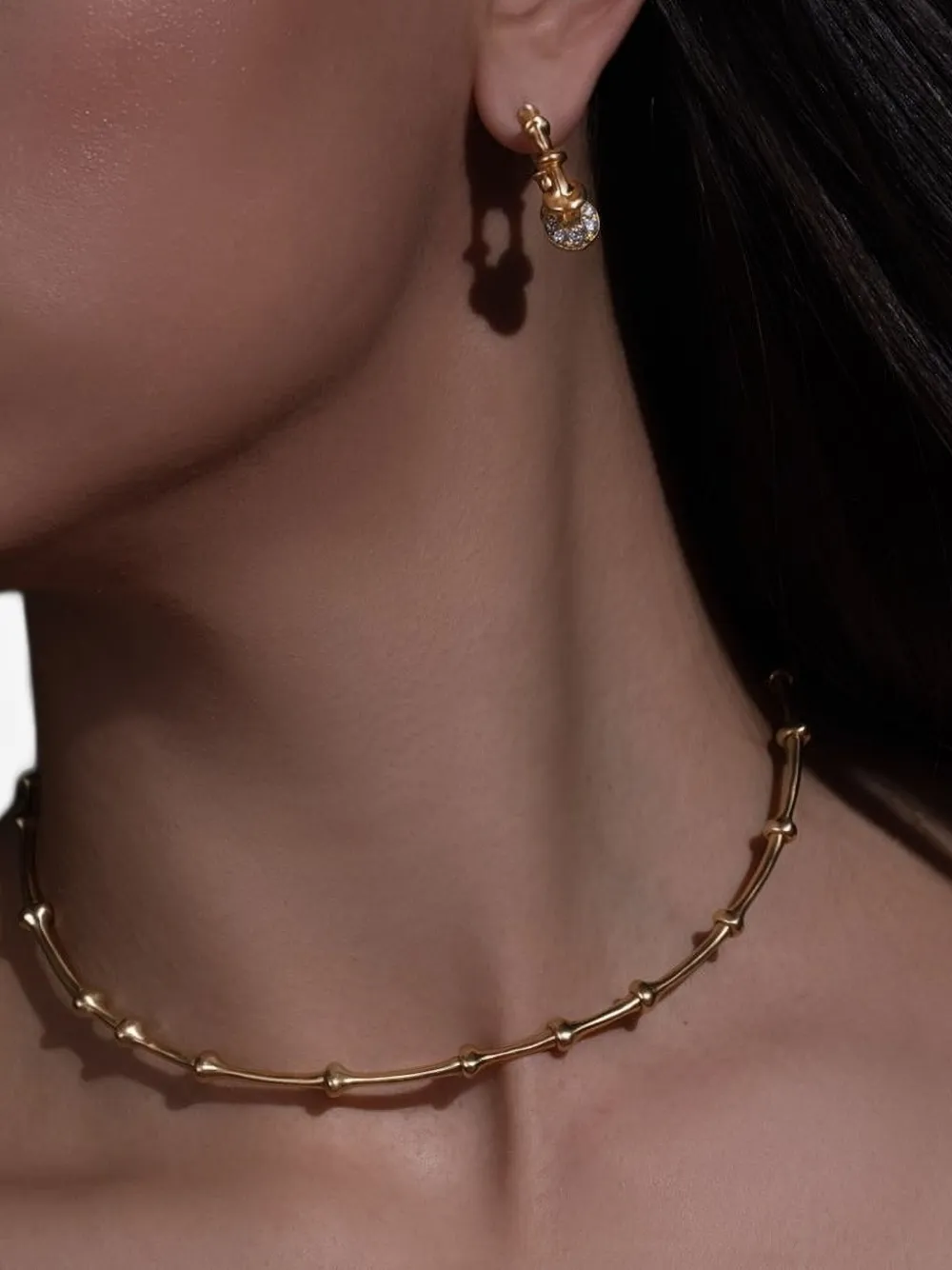 VRAM Orecchino a cerchio mini in oro con diamanti