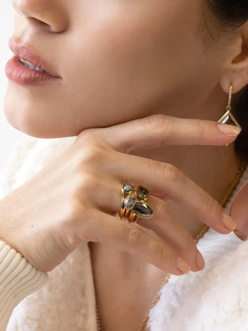 Nimo With Love 18k Yellow Gold Skinny Diamond Ring In Gold