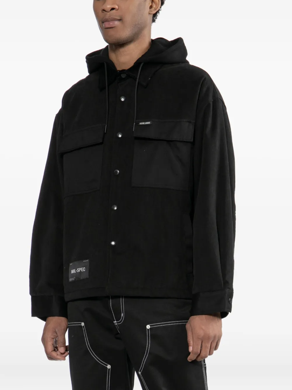 izzue Jack met logopatch Zwart