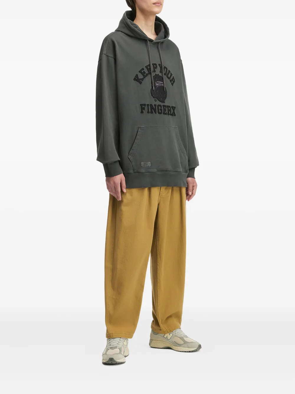 FINGERCROXX slogan-appliqué hoodie | Hoodies | Image 2