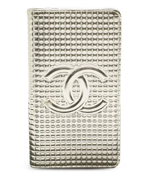 CHANEL Pre-Owned cartera capitonada con logo