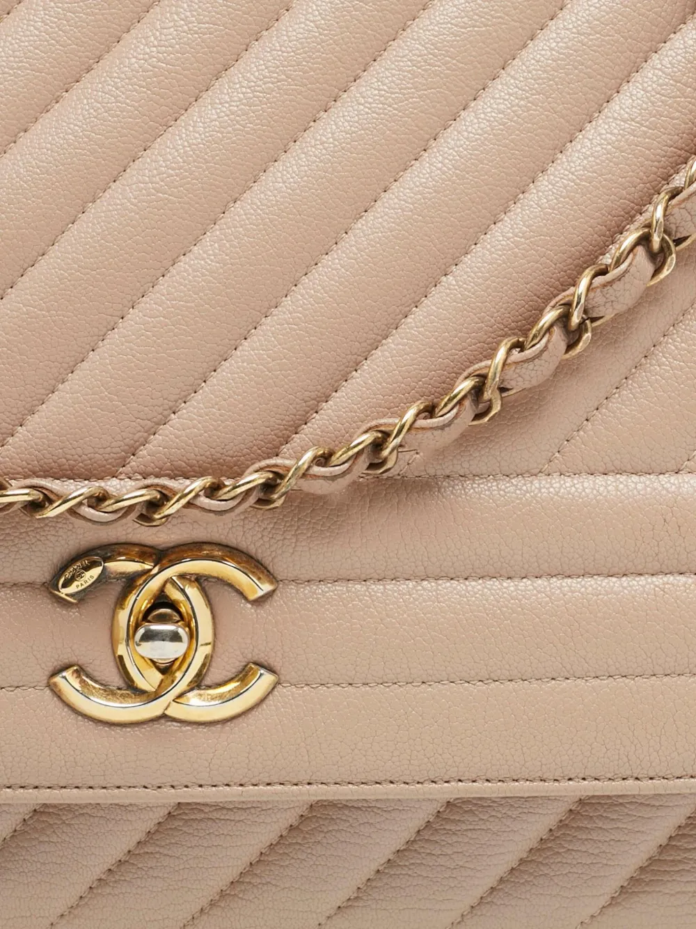 CHANEL Pre-owned Medium Flap Quilted Chain Bag In Neutral