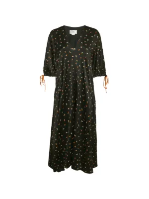 Victoria Victoria Beckham（ヴィクトリア・ヴィクトリア・ベッカム