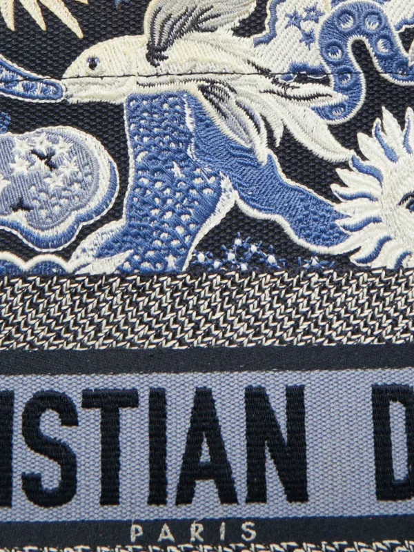 Christian Dior タンクトップ ガリアーノ期 ライトブルー 刺繍 Christian Dior（タンクトップ）のフリマアイテム一覧